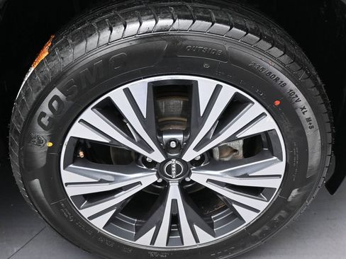 Used 2023 Nissan Rogue SV image 37