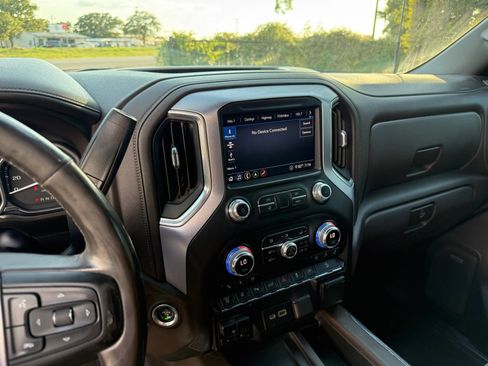 Used 2020 GMC Sierra 2500 SLT AWD/4WD image 13