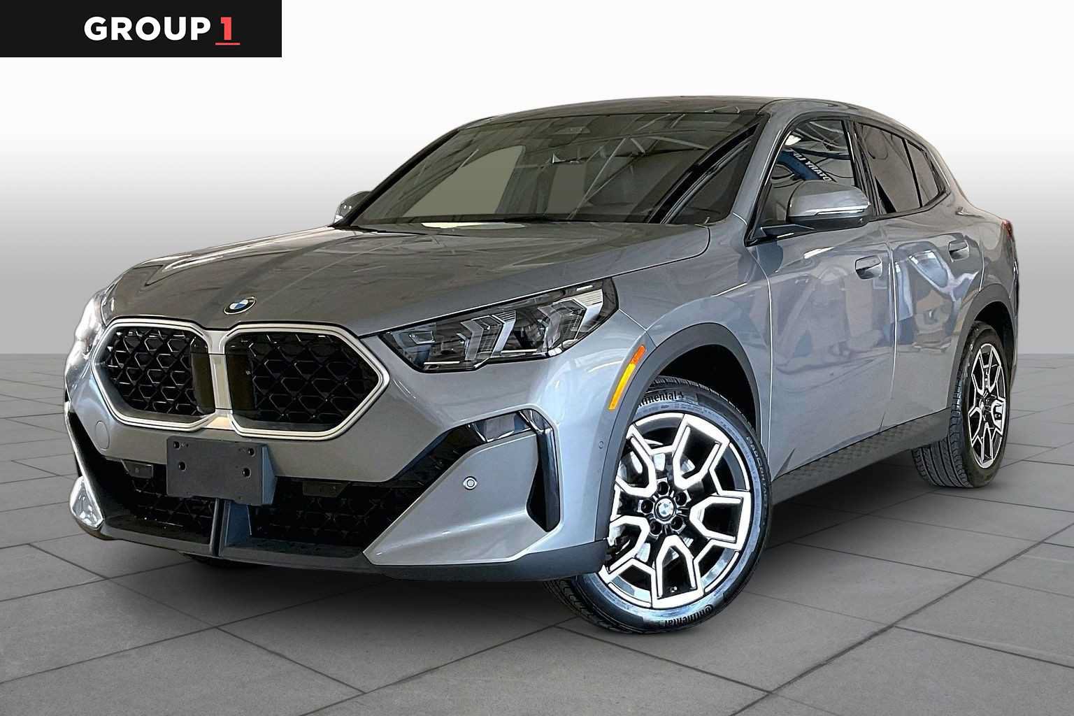 Used 2026 BMW X2 xDrive28i AWD/4WD image 1