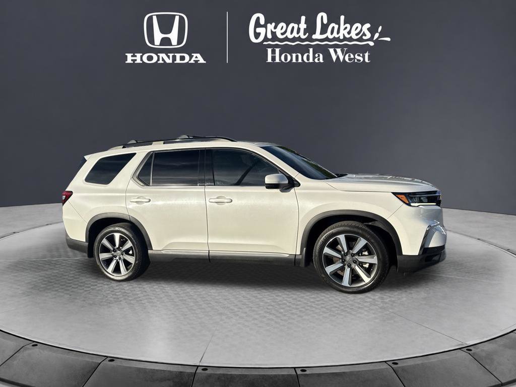 Used 2024 Honda Pilot Touring image 7