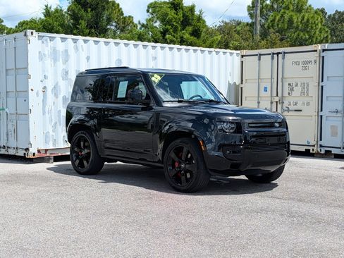 Used 2023 Land Rover Defender 90 X AWD/4WD image 3