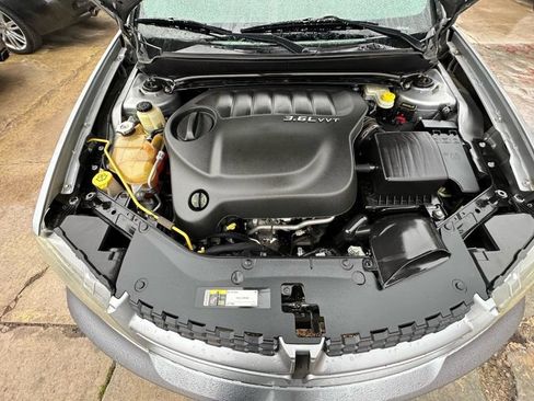 Used 2014 Dodge Avenger SXT w/ Sun/Sound Group FWD image 20