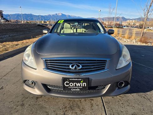 Used 2012 INFINITI G37 x w/ Premium Pkg image 2