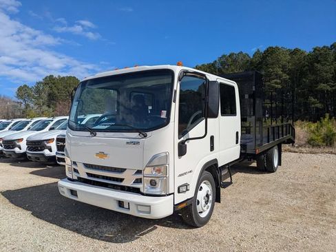 New 2026 Chevrolet Low Cab Forward RWD image 4