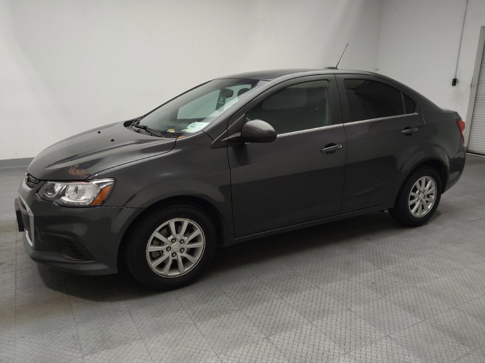 Used 2019 Chevrolet Sonic LT w/ Convenience Package FWD image 2