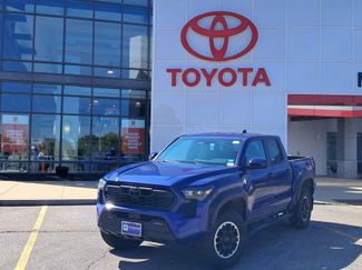 Used 2025 Toyota Tacoma TRD Off-Road AWD/4WD video 1