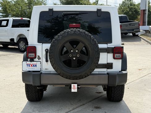 Used 2017 Jeep Wrangler Unlimited Sport AWD/4WD image 6