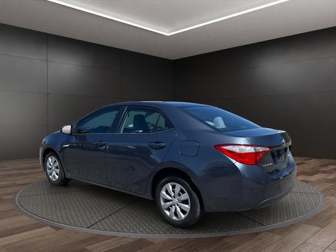 Used 2015 Toyota Corolla LE FWD image 6