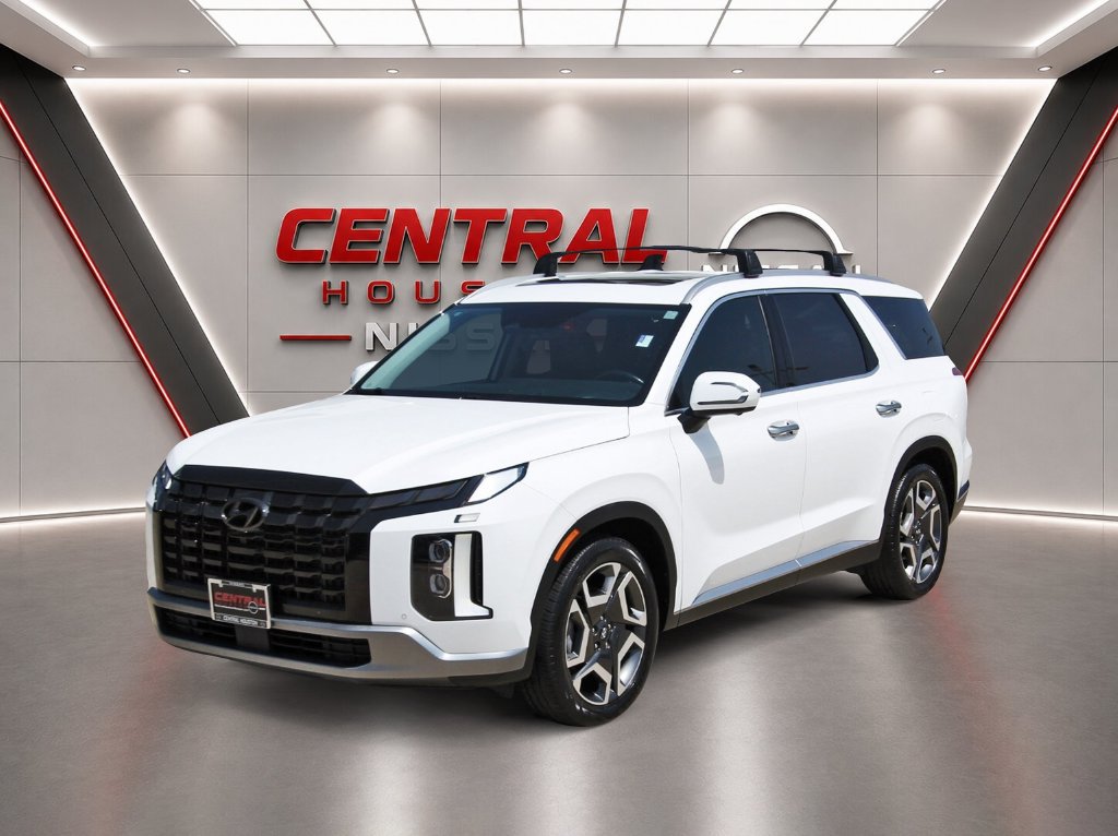 Used 2023 Hyundai Palisade Limited FWD image 2