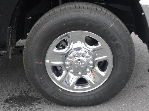 New 2025 RAM 2500 Tradesman image 32