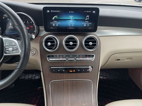 Used 2022 Mercedes-Benz GLC 300 4MATIC image 13