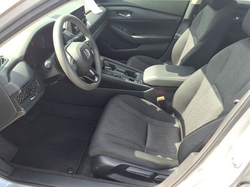 Certified 2023 Honda Accord LX image 10