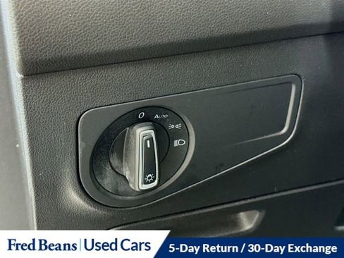 Used 2022 Volkswagen Tiguan SE R-Line AWD/4WD image 11