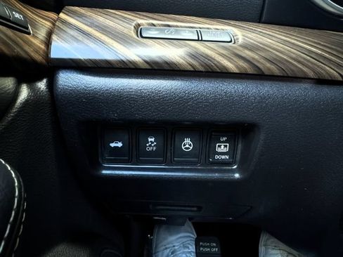 Used 2016 Nissan Maxima Platinum FWD image 29