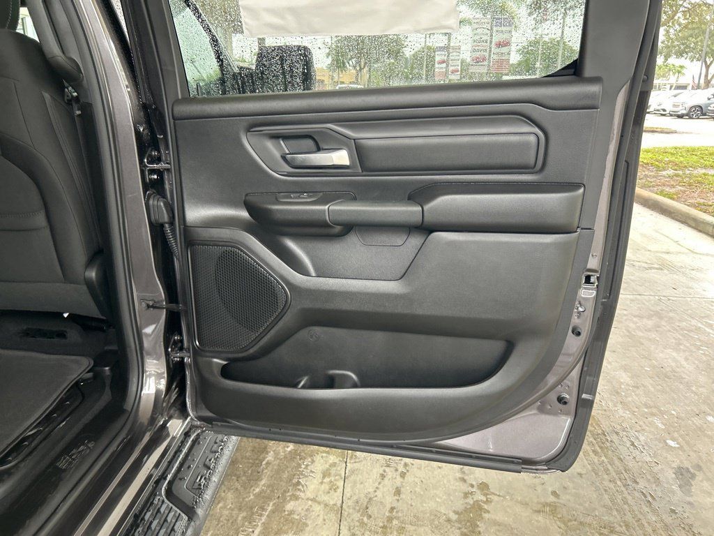New 2025 RAM 1500 Tradesman AWD/4WD image 30