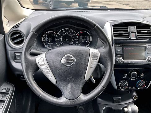 Used 2017 Nissan Versa Note SV image 6