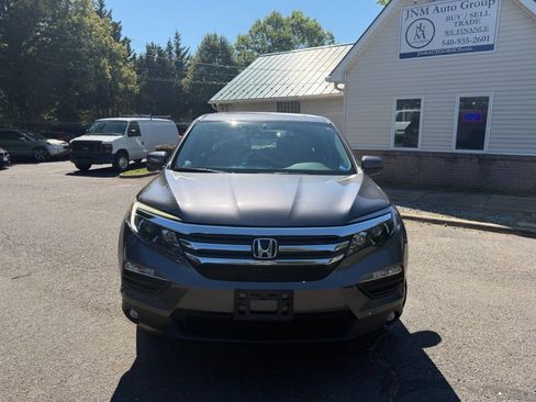 Used 2017 Honda Pilot EX-L image 2