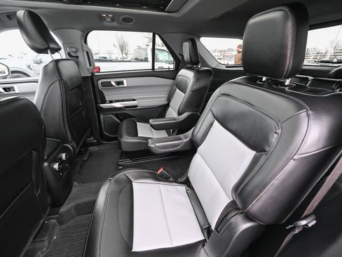 Certified 2023 Ford Explorer XLT w/ Equipment Group 202A image 22