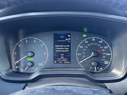 Used 2024 Toyota Corolla SE image 13