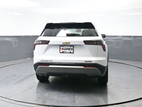 Used 2025 Chevrolet Equinox LT image 13