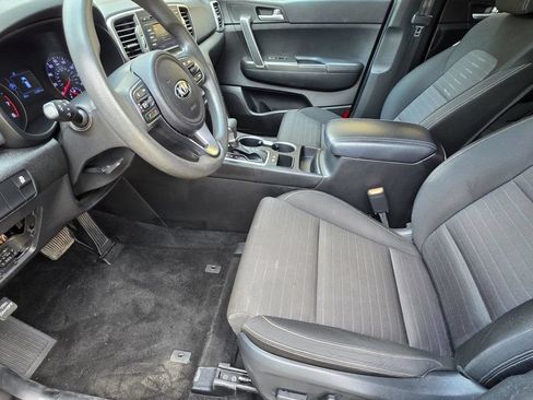 Used 2017 Kia Sportage LX w/ LX Popular Package FWD image 6