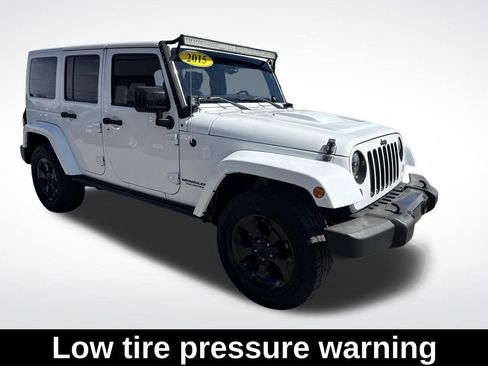 Used 2015 Jeep Wrangler Unlimited Sahara AWD/4WD image 8