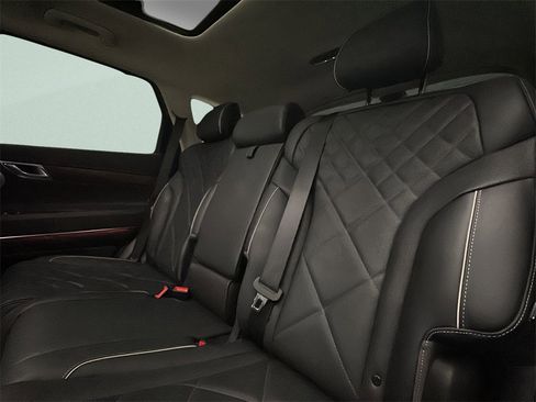 Certified 2025 Genesis GV80 3.5T Prestige image 14