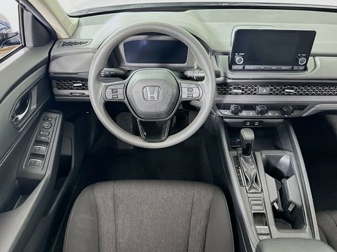 Certified 2023 Honda Accord EX image 18