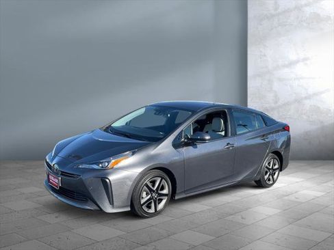 Certified 2020 Toyota Prius XLE image 23