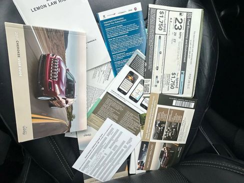 Used 2017 Jeep Cherokee Limited w/ Luxury Group image 26