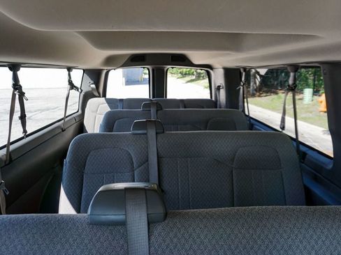 Used 2017 Chevrolet Express 3500 LT w/ LT Preferred Equipment Group RWD image 63