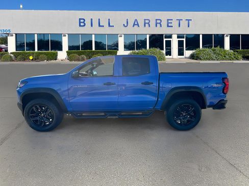 Used 2025 Chevrolet Colorado Trail Boss AWD/4WD image 4