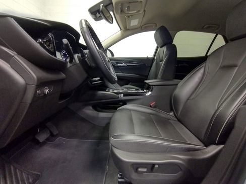 Used 2023 Buick Envision Essence image 24