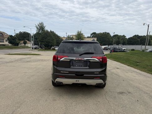 Used 2018 GMC Acadia Denali w/ Technology Package AWD/4WD image 6