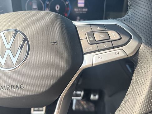 New 2025 Volkswagen Tiguan SE R-Line AWD/4WD image 20