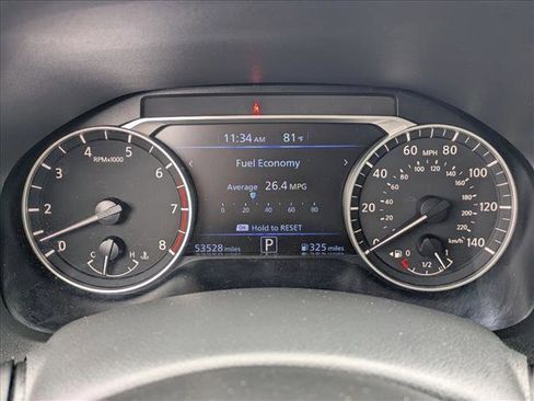 Used 2024 Nissan Altima 2.5 SV image 10