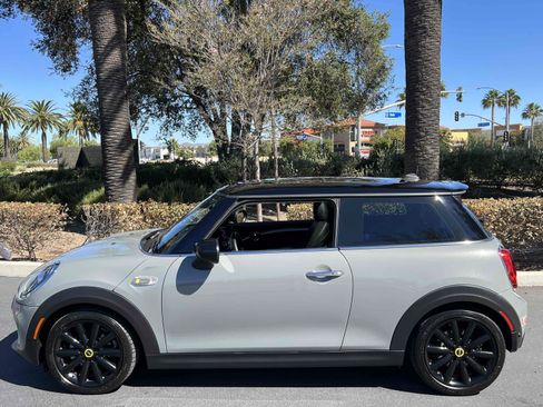 Used 2021 MINI Cooper SE w/ 6.5" Touchscreen Package FWD image 50