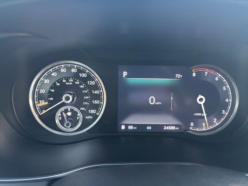 Used 2023 Genesis G70 3.3T w/ Sport Advanced Package image 19