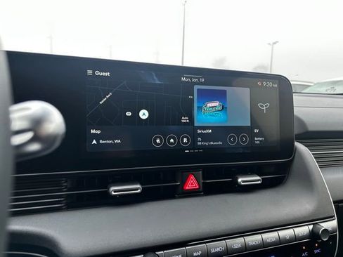 New 2025 Hyundai Ioniq 5 SE image 23