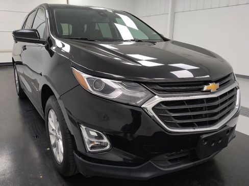 Used 2019 Chevrolet Equinox LT w/ Driver Convenience Package image 14