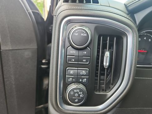 Used 2020 Chevrolet Silverado 2500 LTZ AWD/4WD image 23