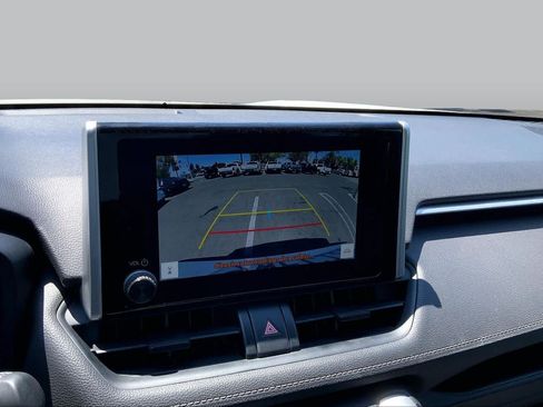 Used 2025 Toyota RAV4 XLE w/ Convenience Package FWD image 25