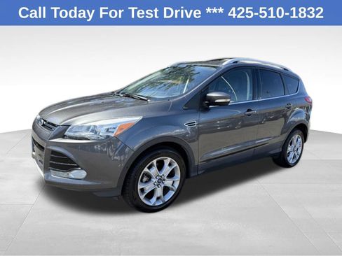 Used 2016 Ford Escape Titanium w/ Equipment Group 301A AWD/4WD image 2