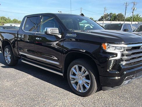 New 2026 Chevrolet Silverado 1500 High Country AWD/4WD image 3