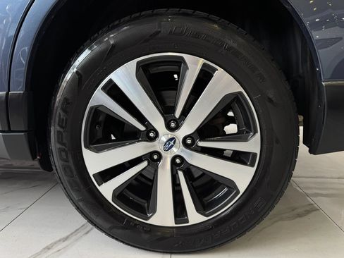 Used 2018 Subaru Outback 3.6R Limited AWD/4WD image 9