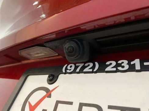 Used 2024 Tesla Model Y 2WD image 99