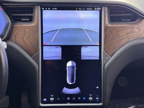 Used 2020 Tesla Model X Long Range image 32