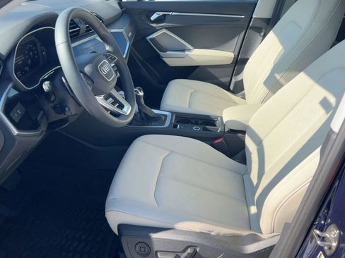 Certified 2025 Audi Q3 2.0T Premium Plus w/ Premium Plus Package image 5