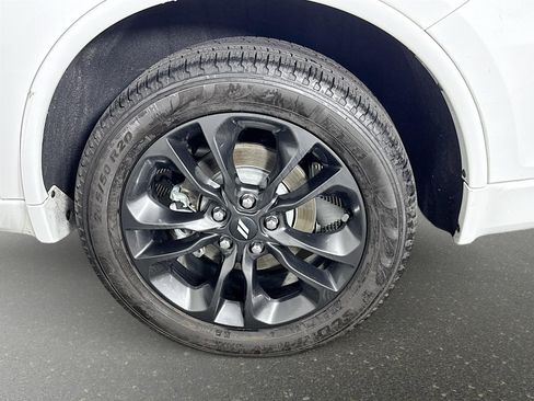 Used 2025 Dodge Durango GT image 34