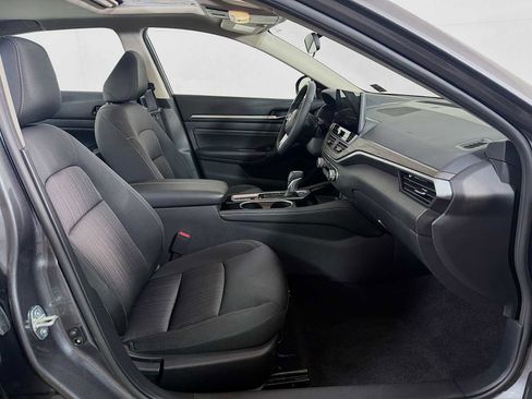 Certified 2023 Nissan Altima 2.5 SV w/ SV Premium Package AWD/4WD image 25